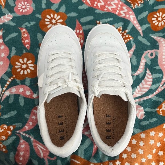 Reef Women's Lay Day Seas Sneakers W8 - Picture 2 of 6